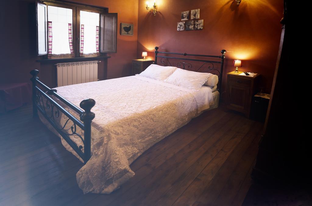 Al Vecchio Fontanile B&B ลาดิสโปลี ห้อง รูปภาพ